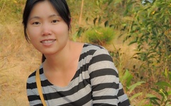 双腿张开被9个黑人调教影片